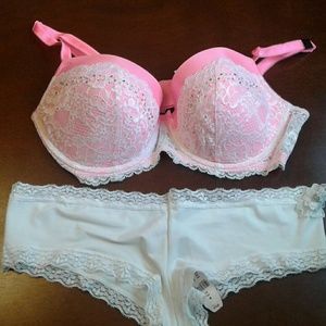 Victoria's Secret Bra and Panty NWT